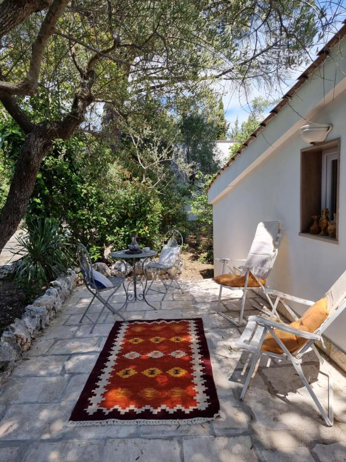 Trulli Del Carmine Bed and breakfast *